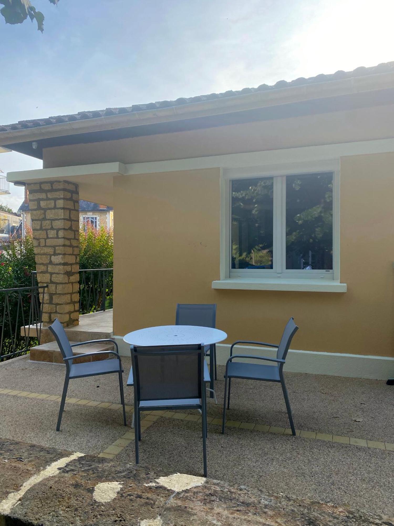 Hébergement de vacances T3 Neuf, Parking & Garage Prive, Proche Centre Sarlat